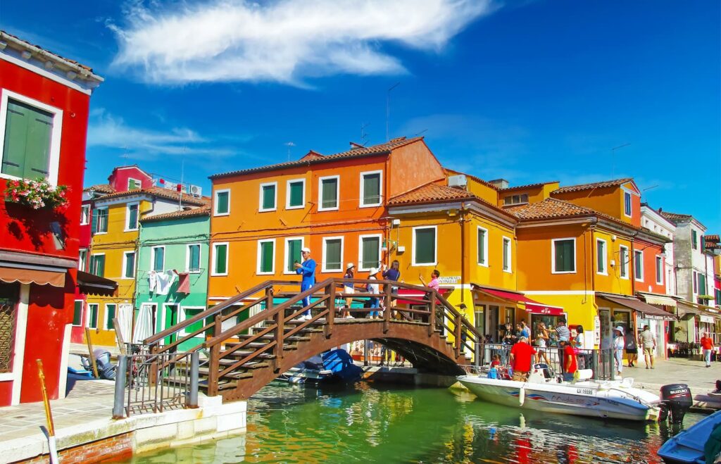 Tre Ponti, il ponte in legno di Burano
